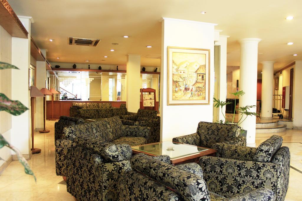 Hotel Imperium Bandung Extérieur photo