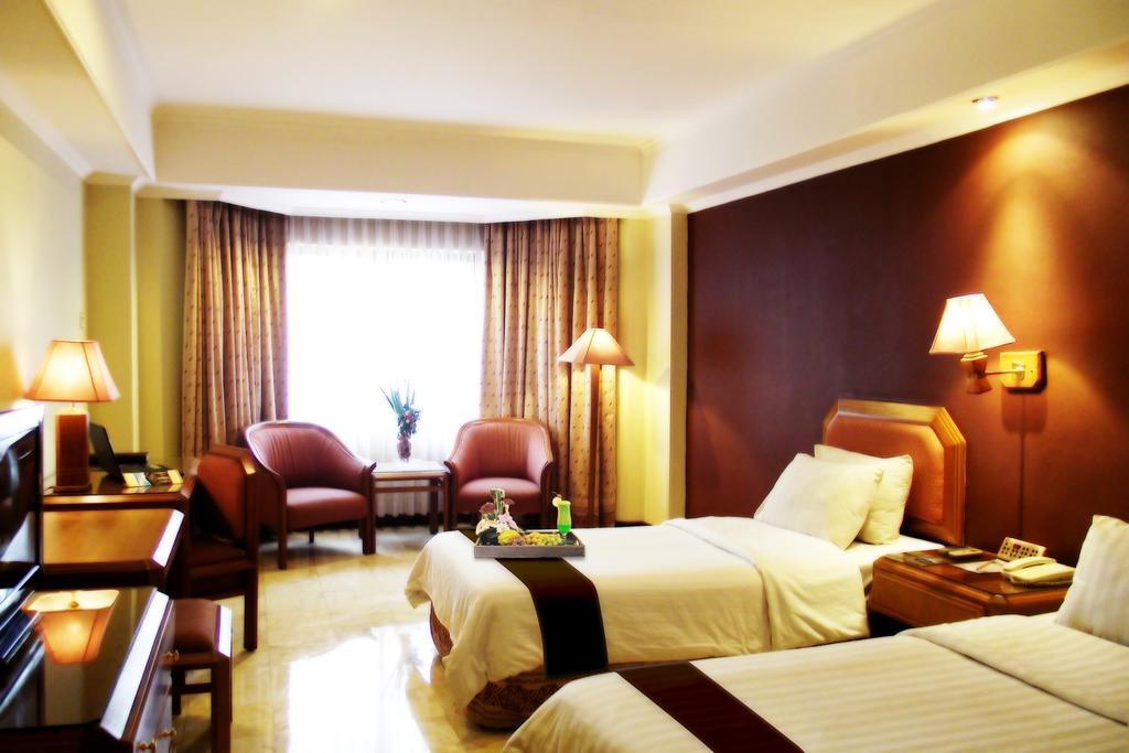 Hotel Imperium Bandung Extérieur photo