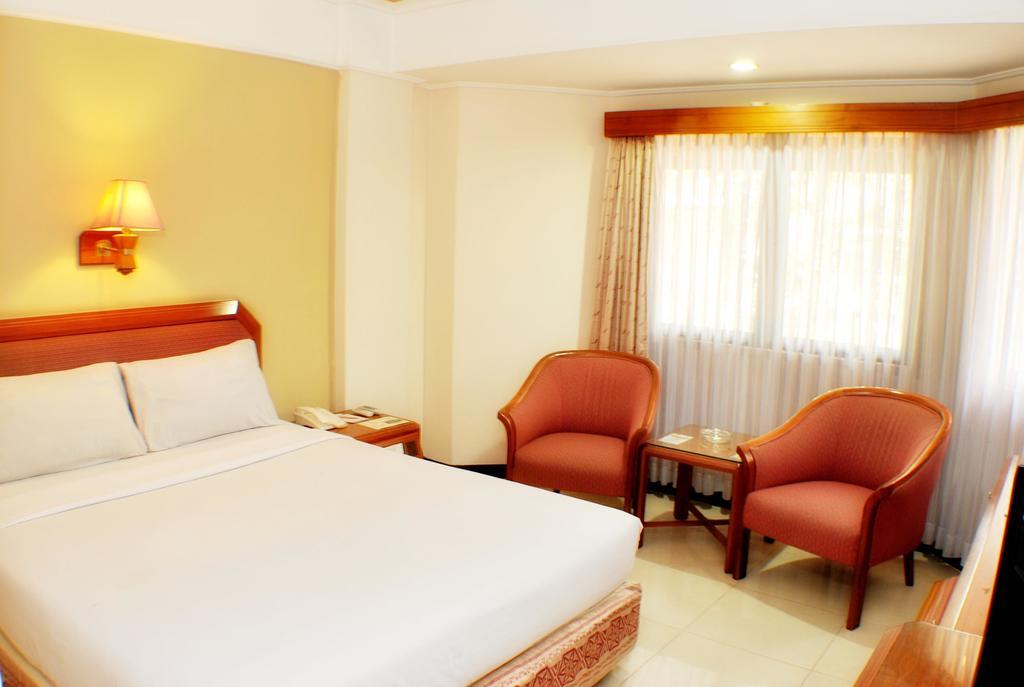 Hotel Imperium Bandung Extérieur photo
