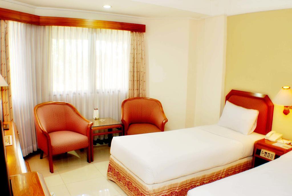 Hotel Imperium Bandung Extérieur photo