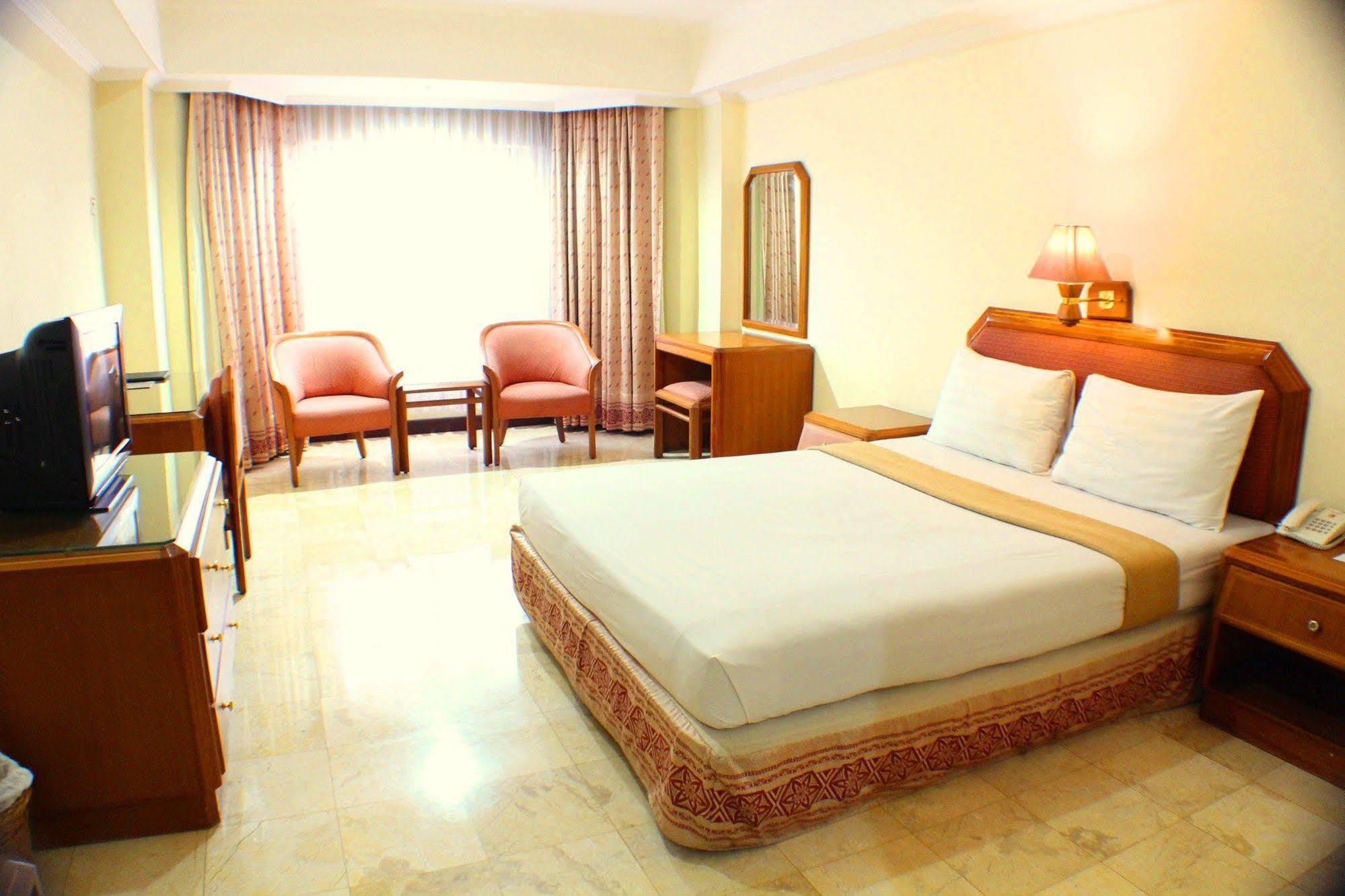 Hotel Imperium Bandung Extérieur photo