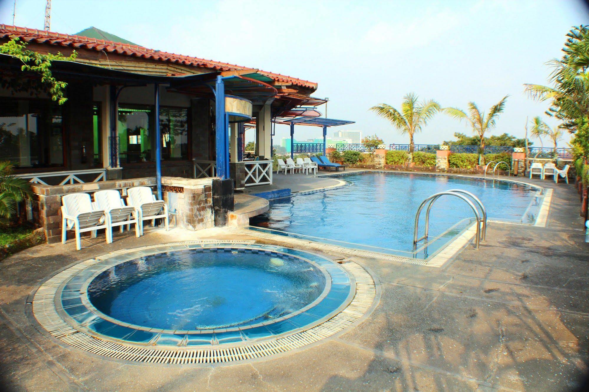 Hotel Imperium Bandung Extérieur photo